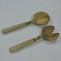 Desain Terbaik SCI trendi kualitas kerajinan piring Salad kayu grosir dengan Enamel dicetak pegangan desain terbaru Salad Set Server