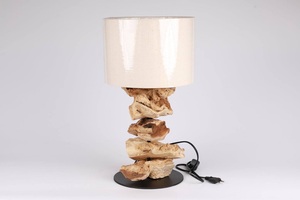 Hermosa Lámpara de Pie de Estilo Crozet con Luz Halógena, Extra Alta, Fabricada con Madera Flotante - Product Image 2