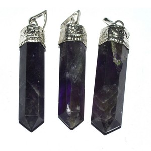 Pendentifs en améthyste, casquette forme crayon, en ligne - Product Image 1