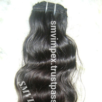 Rambut Virgin Remy Lembut Halus Rambut Manusia India Mentah Bundel Rambut Asli India Double Weft Bergelombang 100g 100% Ekstensi Rambut Manusia
