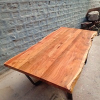 Table à manger en bois d'acacia massif |   Base en métal moderne |   Ensemble de restaurant de style américain |   Mobilier pour usage commercial et extérieur