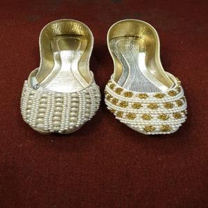 Top Designs zapatos khussa hechos a mano para mujeres/Khusa de lujo para niñas/zapatos khussa pakistaníes - Product Image 1