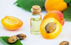 Huile de support pressée à froid de noyau d'abricot, origine Kenya, Prunus Armeniaca - Product Image 6