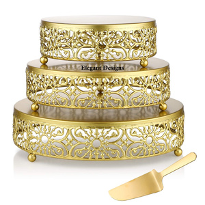 Ensemble de trois supports à gâteaux ronds, présentoirs à gâteaux uniques de styliste, décoratifs à la main, de forme ronde, vente en gros - Product Image 1