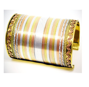 Brazalete de Oro y Plata de 13 mm, Diseño Estrecho, Regalo de Navidad, Joyería con Grabado de Árbol, Chapado en Oro, Ecológico, Hecho a Mano - Product Image 2
