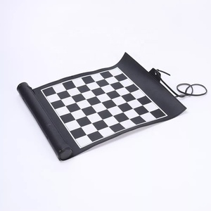 Juego de <span class=keywords><strong>Ajedrez</strong></span> Enrollable de Cuero Sintético para Viajes al Aire Libre - Product Image 4