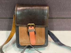 Bandolera de cuero auténtico para mujer, bolso de hombro de Piel reciclada para usos móviles - Product Image 5