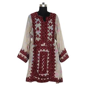 Tribal Afgan Balochi Robe En Gros BDR058 Collection de Vintage Broderie À La Main Banjara Balochi Robe Vintage Banjara Afghani - Product Image 1