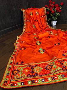 Bollywood diseñador Sari diseñador espejo trabajo flor diseño suave seda tela Impresión Digital Color granate sari con blusa India prenda - Product Image 2