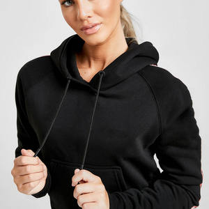 Sudaderas con capucha cortas más vendidas para mujer con trabajo de panel en color de contraste Sudaderas con capucha de invierno - Product Image 4