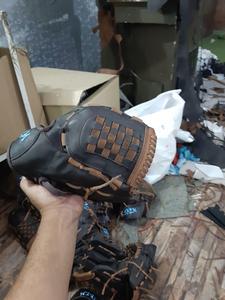 Guantes de Béisbol Personalizados de Cuero Vacuno para Infield, Outfield, Primera Base y Receptor - Product Image 6