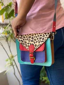 Bolso de mano de cuero reciclado, bandolera de mano de cuero colorido con estilo único - Product Image 5