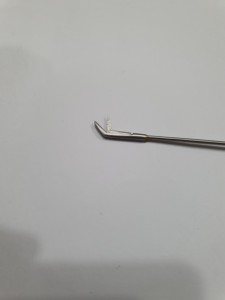 Ciseaux micro-laryngés droits (25cm) en acier inoxydable fait à la main en finition dorée et mate pour une utilisation opérationnelle - Product Image 2