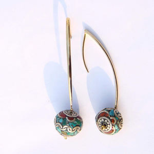 Pendientes de diseño único, cuentas y latón, nuevo diseño, a la moda - Product Image 4