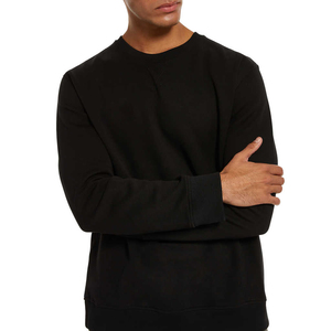 Ensemble t-shirt et Short pour hommes, disponible en rouge, tenue de couleur assortie, à la mode - Product Image 1