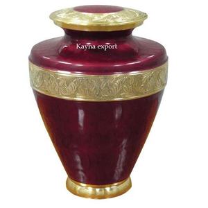 Urna funeraria de estilo europeo grabada de última banda artesanal para cenizas recién llegado, urnas para adultos con acabado grabado y latón - Product Image 1