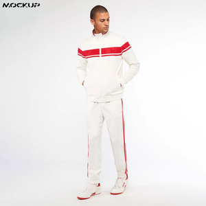 ชุดวอร์มกีฬาไนลอนผู้ชาย พิมพ์โลโก้ตามสั่ง ชุดวิ่งออกกำลังกายแบบสะท้อนแสง OEM ชุดลำลองแบบซับลิเมชั่น - Product Image 3