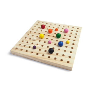 Juguete Educativo Infantil GD- NUEVO, Tablero de Clavijas de Madera Colorida de 180x180x14mm con Tachuelas y Clavos - Product Image 1