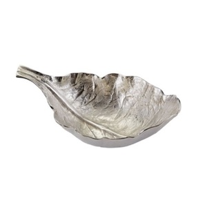 Nouveauté Plateaux en aluminium Forme de feuille Plats et assiettes de service pour la maison Plateau de fruits et légumes Plateau de serveur doré - Product Image 3