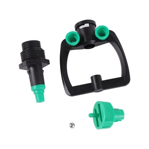 Boquilla de Aspersión Giratoria de 360 Grados con Rosca Macho de 1/2 y 3/4 Pulgadas para Riego de Jardines y Céspedes - Product Image 3