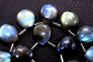 Haute qualité 16 pièces bleu feu naturel Labradorite pierres précieuses lisse poire forme Briolette perles pour la fabrication de bijoux - Product Image 3