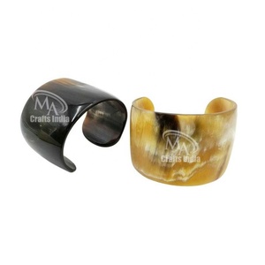 Pulseras de moda más vendidas Brazalete de cuerno de búfalo natural caliente en blanco y negro - Product Image 1