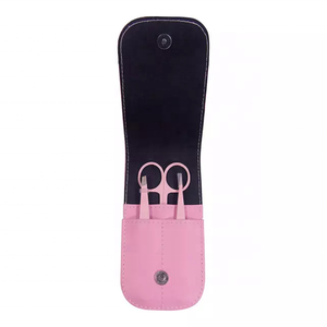 Kit de Herramientas para Cejas 3 en 1 de Kaneka Enterprises, Acero Inoxidable, Color Rosa, Ligero, Punta Inclinada, Pinzas, Recortador, Tijeras, con Bolsa - Product Image 5