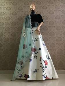 Ropa de novia de boda más exclusiva, Lehenga Choli de seda de algodón con Dupatta, bordado pesado, trabajo, ropa de mujer india, venta al por mayor, alfanumero - Product Image 4