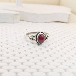 Petite bague délicate conception délicate grenat naturel pierre précieuse haute qualité pur 925 en argent Sterling lunette réglage usine en gros - Product Image 3