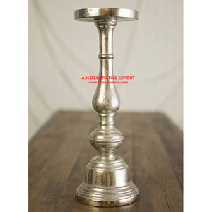 Bougeoir décoratif de Noël en or et écologique Support de pilier en acier inoxydable de haute qualité fait à la main pour la décoration de la maison - Product Image 4