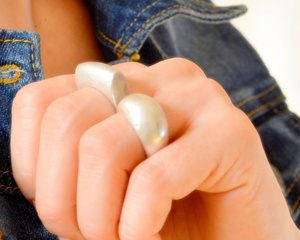 Anillo de banda gruesa Unisex hecho a mano tallado bohemio de latón relleno de plata oxidada-joyería de regalo de estilo turco bohemio - Product Image 5