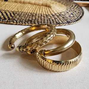 Brazalete de latón de mariposa clásico chapado en oro antiguo para mujer de último diseño - Product Image 5