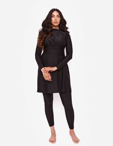 Ropa deportiva musulmana negra con estampado personalizado XXS de talla grande para mujer y niña, ropa de playa para cubrir el surf - Product Image 1