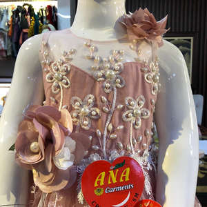 Vestido Formal de Primavera para Niña con Bordado de Borde Sólido, Hasta la Rodilla, con Diadema - Product Image 2