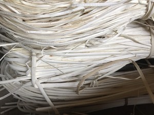 Rollo de correas de ratán hecho a mano de primera calidad para la fabricación de muebles, insertos de gabinetes y aplicaciones de decoración del hogar - Product Image 5