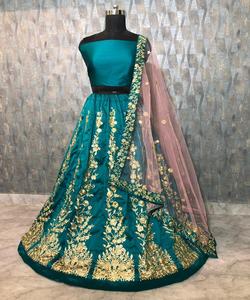 Lehenga choli de travail de séquence de broderie de georgette à la mode avec des vêtements de mariage dupatta prix de gros vêtement ethnique surat - Product Image 3