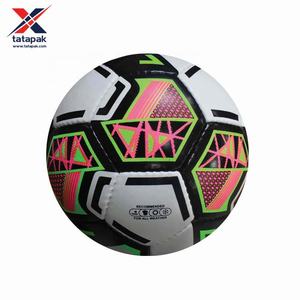 Football de football de haute qualité imprimé avec logo personnalisé 100% entraînement de couleur et de taille personnalisé en PVC PU cousu à la Machine - Product Image 5