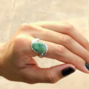 Bague turquoise verte naturelle 925 bijoux en argent sterling avec pierres précieuses approvisionnement en gros pour les femmes produit fait à la main - Product Image 4