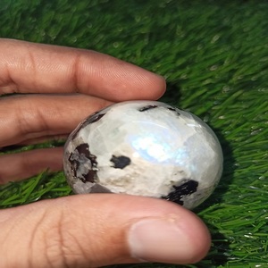 Esfera de piedra lunar arcoíris tallada más vendida, cristales llamativos completos para recuerdos de Feng Shui curativos de Reiki, piedras preciosas al por mayor - Product Image 5
