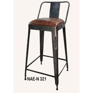 Chaise haute industrielle vintage pour bar à domicile et hôtels - Structure en métal, assise en cuir véritable, écologique, durable et légère - Product Image 1
