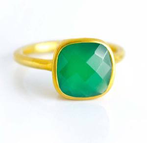Cojín de ónix verde Lote de gemas facetadas Anillo de 15 mm de tamaño 925 Anillo de bisel chapado en oro y plata Regalo de joyería para el Día del Padre - Product Image 1