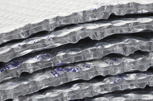 Công nghiệp Aluminum foil & PE bong bóng 97% phản xạ 20 mét dày <span class=keywords><strong>Rolls</strong></span> lửa khả năng chịu nước vật liệu cách nhiệt chi phí thấp - Product Image 2