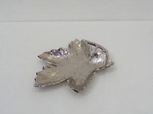 Plateau à fruits en aluminium de luxe moderne et élégant de qualité supérieure avec placage or pour la maison, la cuisine et les fêtes de mariage - Product Image 3