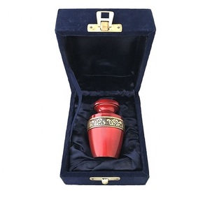 Vente chaude de haute qualité fabriqué à la main prêt à expédier souvenir de crémation en laiton pour les restes humains - Product Image 1