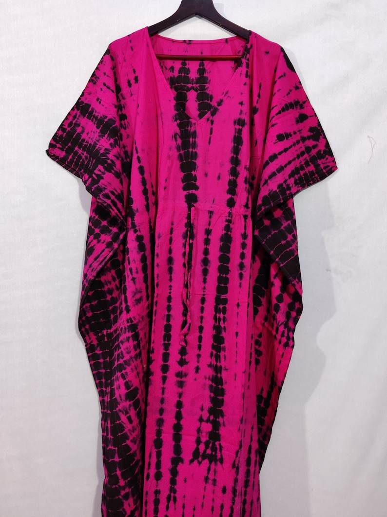 สีแดงม่วง