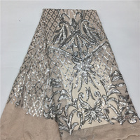 En vente pas cher plat brocart dentelle Tulle Floral Sequin dentelle maille blanc dentelle tissu 2021