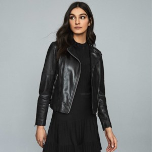 Vente en gros en usine Tendance OEM Veste tendance en cuir pour dames de style motard faite à la main - Product Image 5