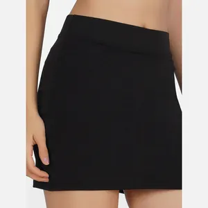 Kunden spezifischer fester gerader Minirock elastischer Bund mit Slip-On-Verschluss Sport Lässiger Sommer rock über dem Knie für Frauen