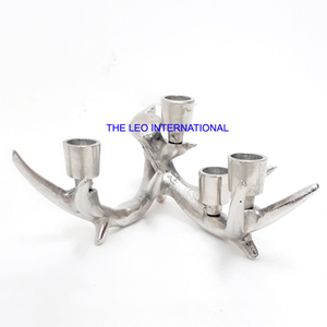 Candelabro de pared de metal de aluminio Chapado en plata, candelabro de pared Sadie montado en la pared, patrón de joyería de pilar de vela de 5X5X20 pulgadas - Product Image 5