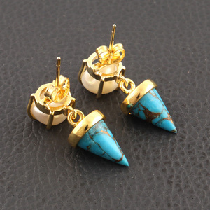 Za — boucle d'oreille plaqué or 24k, perles d'eau douce, cuivre bleu, turquoises, stylée, fait à la main, cadeau pour femmes - Product Image 5